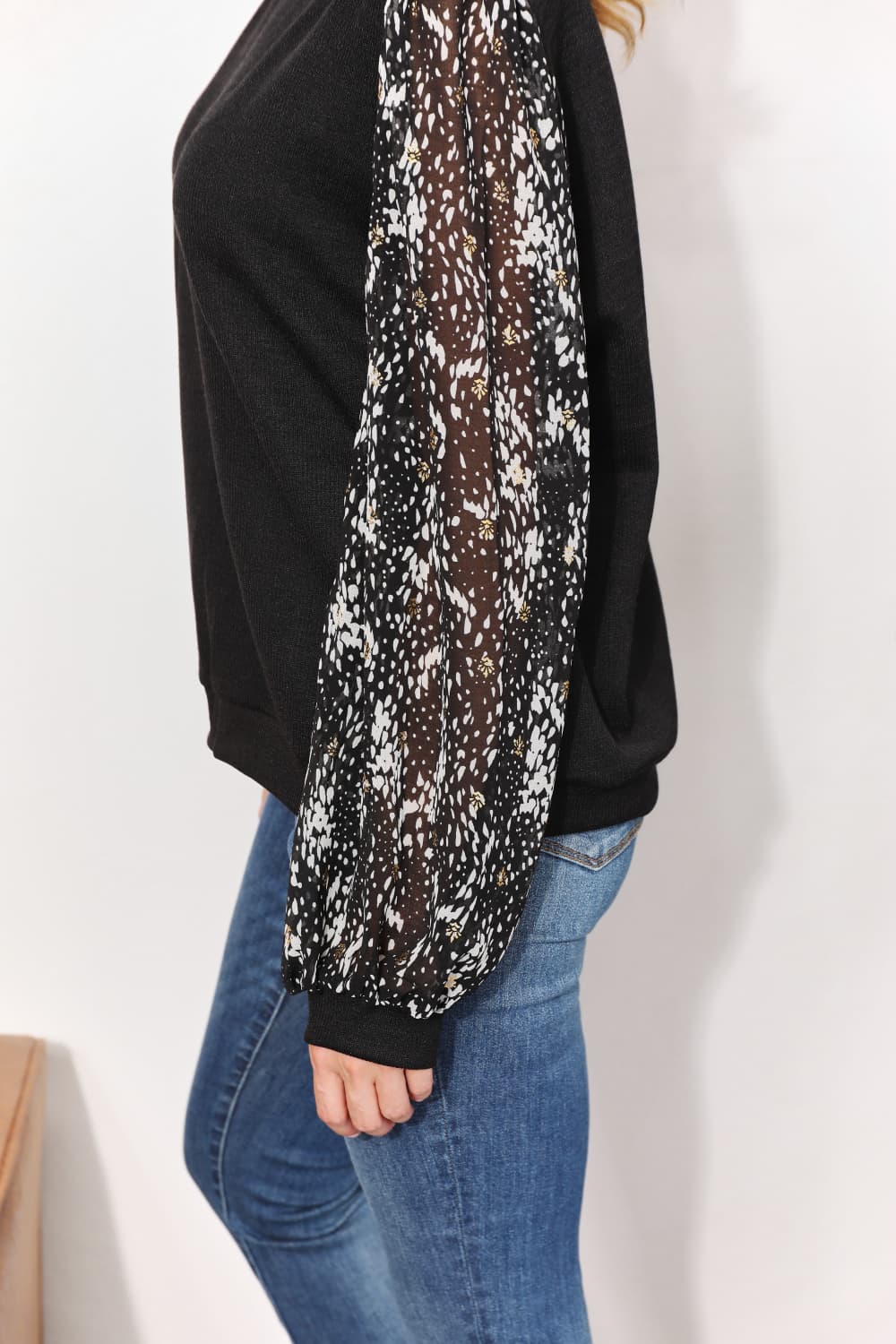 Genesis Foil Accent Sleeve Top