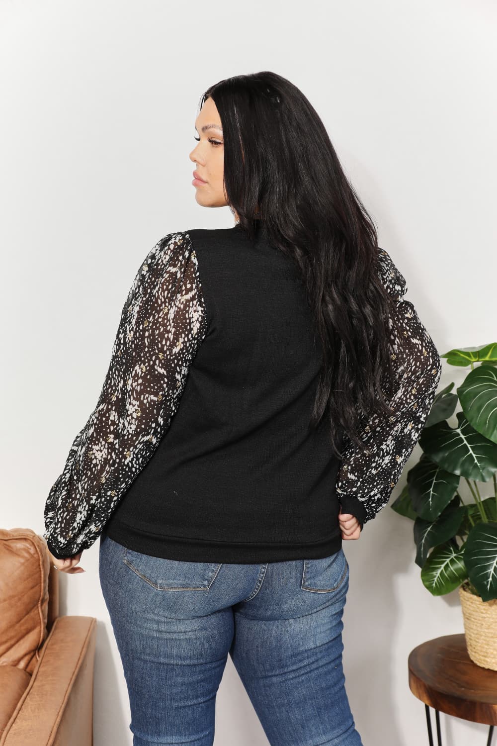 Genesis Foil Accent Sleeve Top