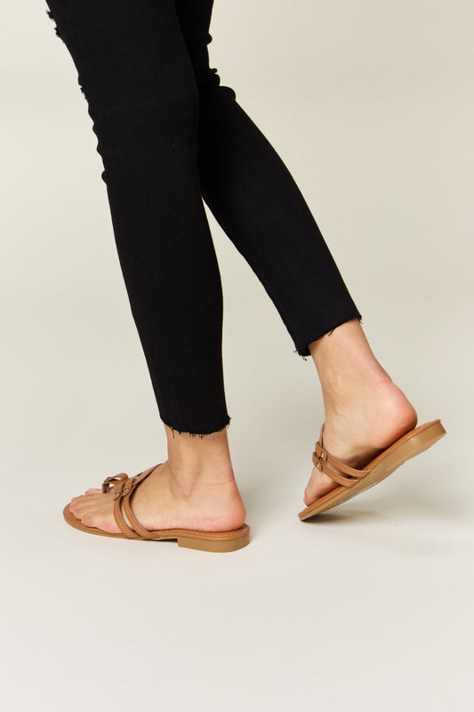 Cassiopeia Cutout Sandals