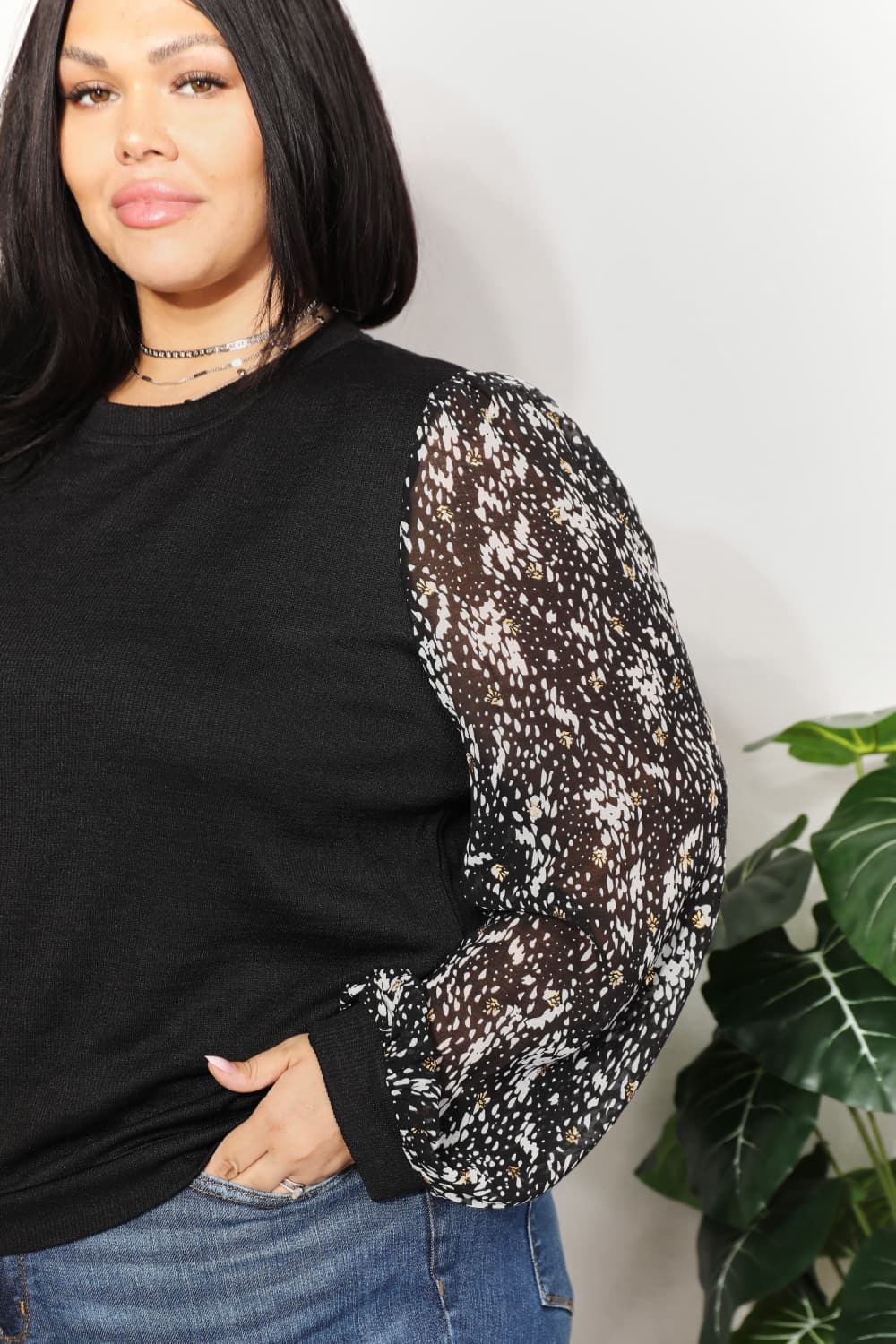 Genesis Foil Accent Sleeve Top