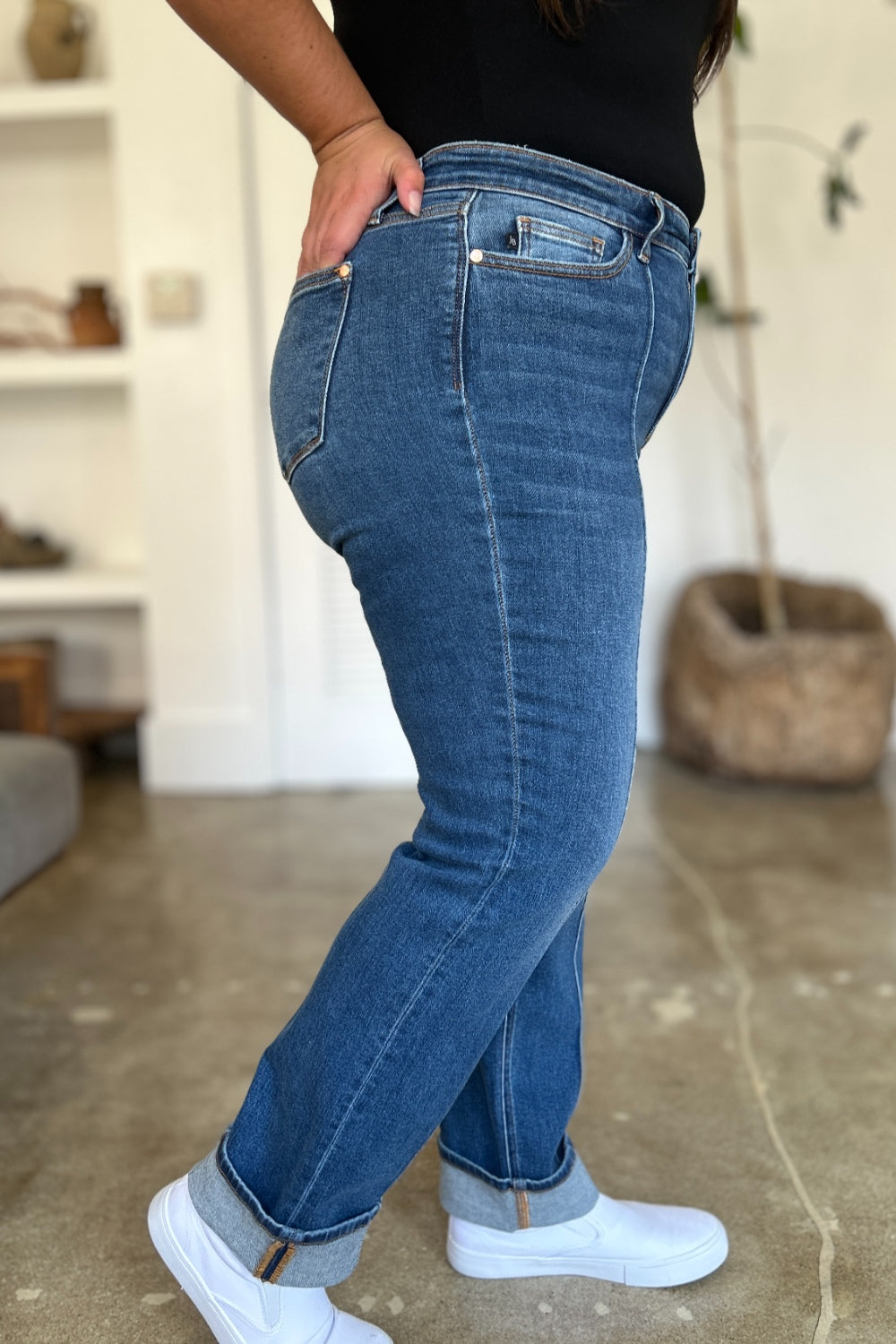 Front Focus High Waist Jeans