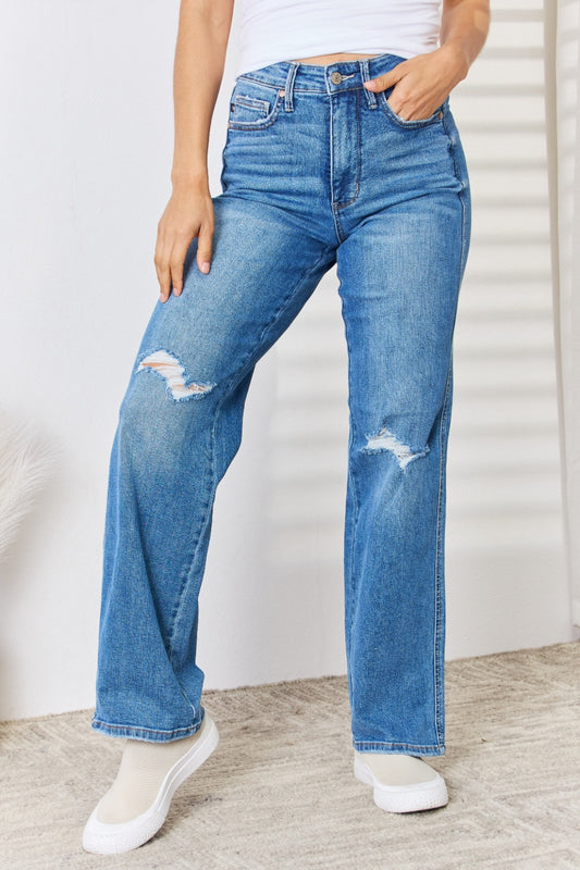 Casual Cool Distressed Straight-Leg Jeans