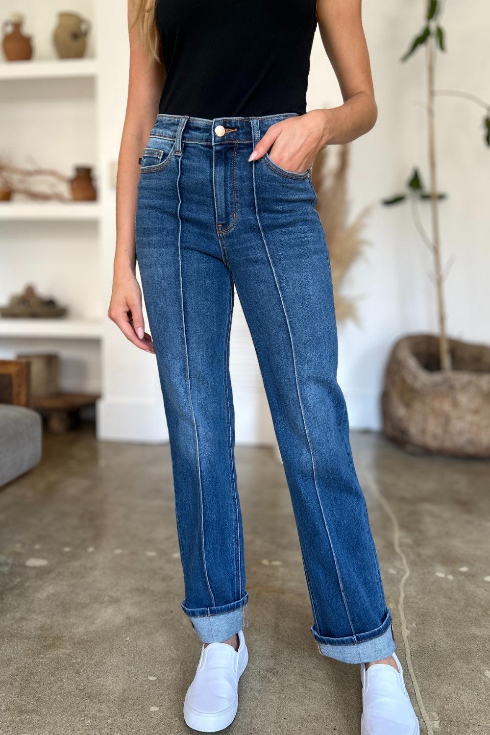 Front Focus High Waist Jeans